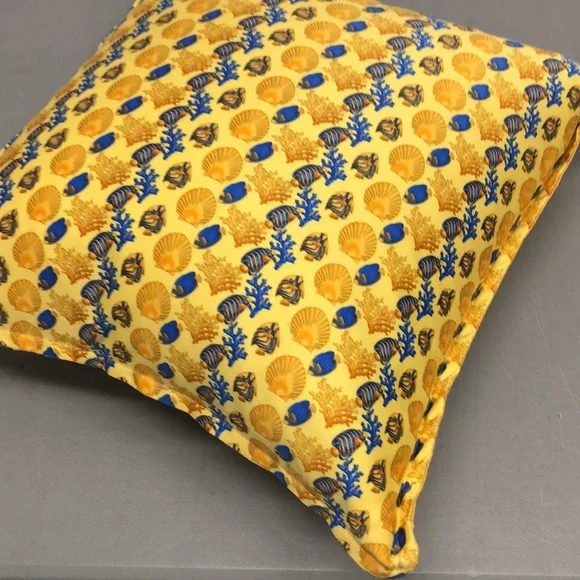 Gianni Versace silk pillow - Picture 3 of 5